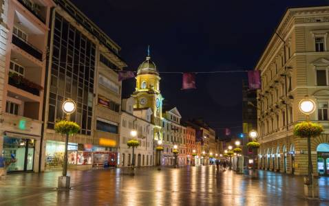 alquilar un coche en Rijeka